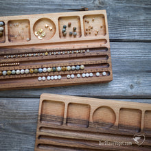 Load the picture into the gallery viewer, WALNUSS | Little bracelet board 03
