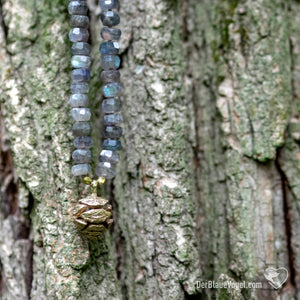 Labradorite mala with gold bronze Sequoia (redwood) pendant as Guru bead | Der Blaue Vogel