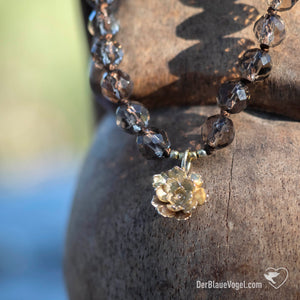 Nature love mala made of smoky quartz and 14 K gold pendant | Der Blaue Vogel